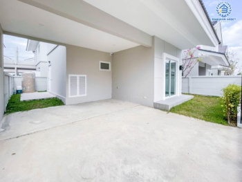 *****บ้านแฝดมือสองย่านปทุมธานี ม.เลคฟอเรสต์ ราชพฤกษ์ เนื้อที่มากถึง 38.2 ตร.ว. ฟังก์ชัน 3 ห้องนอน 2 ห้องน้ำ 2 ที่จอดรถ บ้านใหม่ ไม่เคยเข้าอยู่ วิวทะเลสาบ สภาพแวดล้อมดีมาก บนทำเลเชื่อมต่อถ.ราชพฤกษ์ ถ.345 ถ.ติวานนท์ ใกล้ทางด่วน "ศรีสมาน"